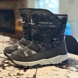 Kids winter boots HOBIBEAR AW3771 little kids size 3